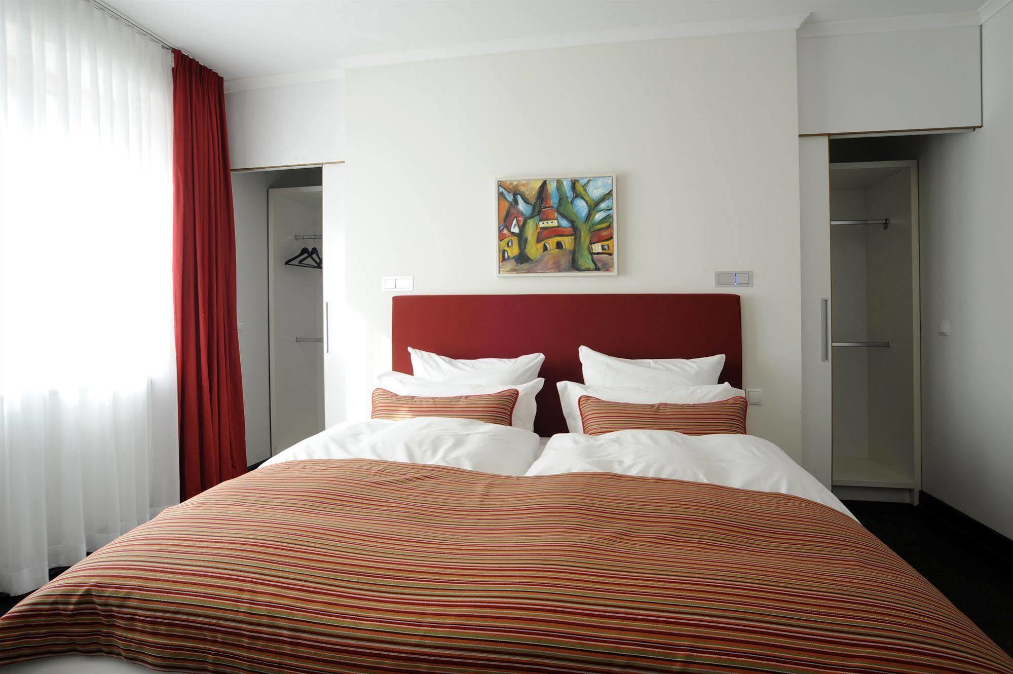 The Green Rostock Apartment Hotel Exterior foto